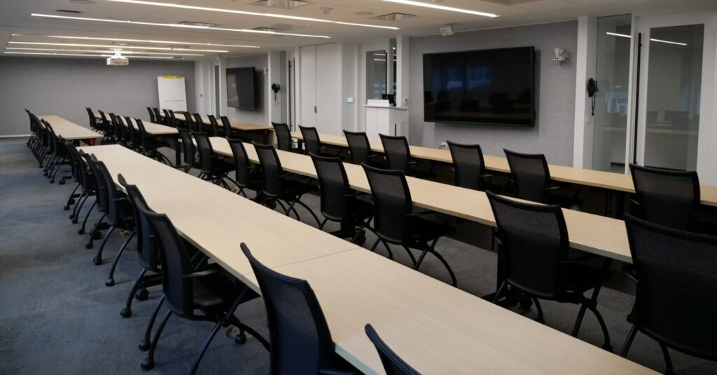 Harken Room ClassRoom Style