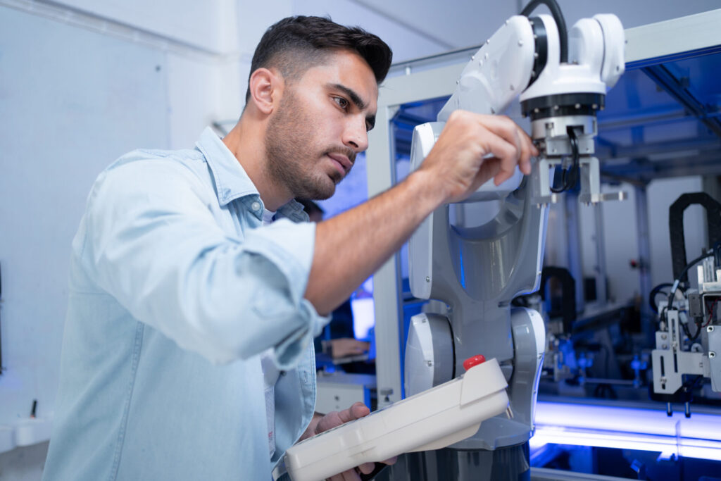 Engineer fixing machine